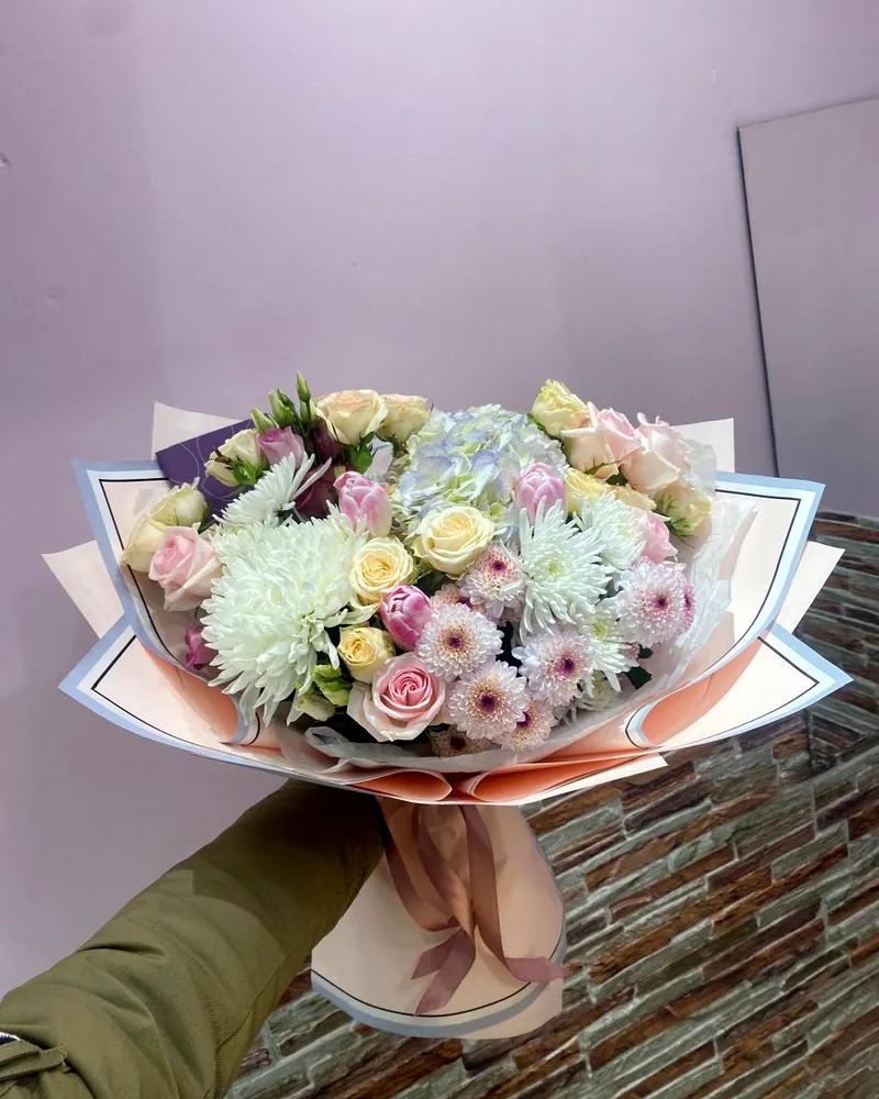 Букет, собранный флористами «Флора Мия»